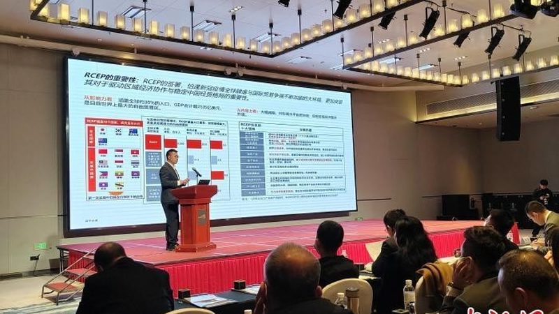 战略咨询实施案例分析：解码企业转型升级之路